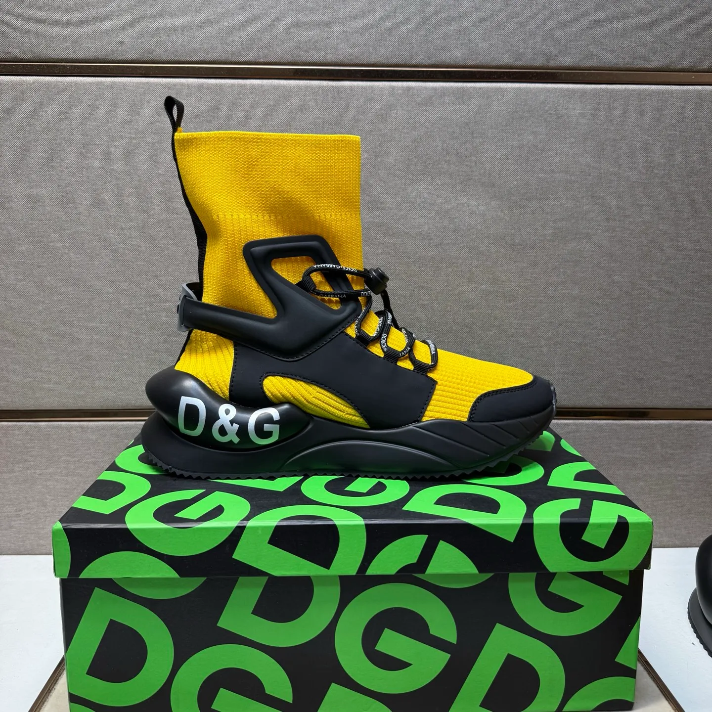 ⬛️Men's men's shoes💰p420【DG～】couple casual shoes 2025z cabinet sales simultaneously 🔶Size: 36-44 #️⃣ 🔷2 colors🔜The upper is made of multi-material splicing➕Mesh lining, comfortable and breathable, sole: original comfortable and wear-resistant outsole, ⚠️real thing📱photographed🎬real thing is better📢📢📢